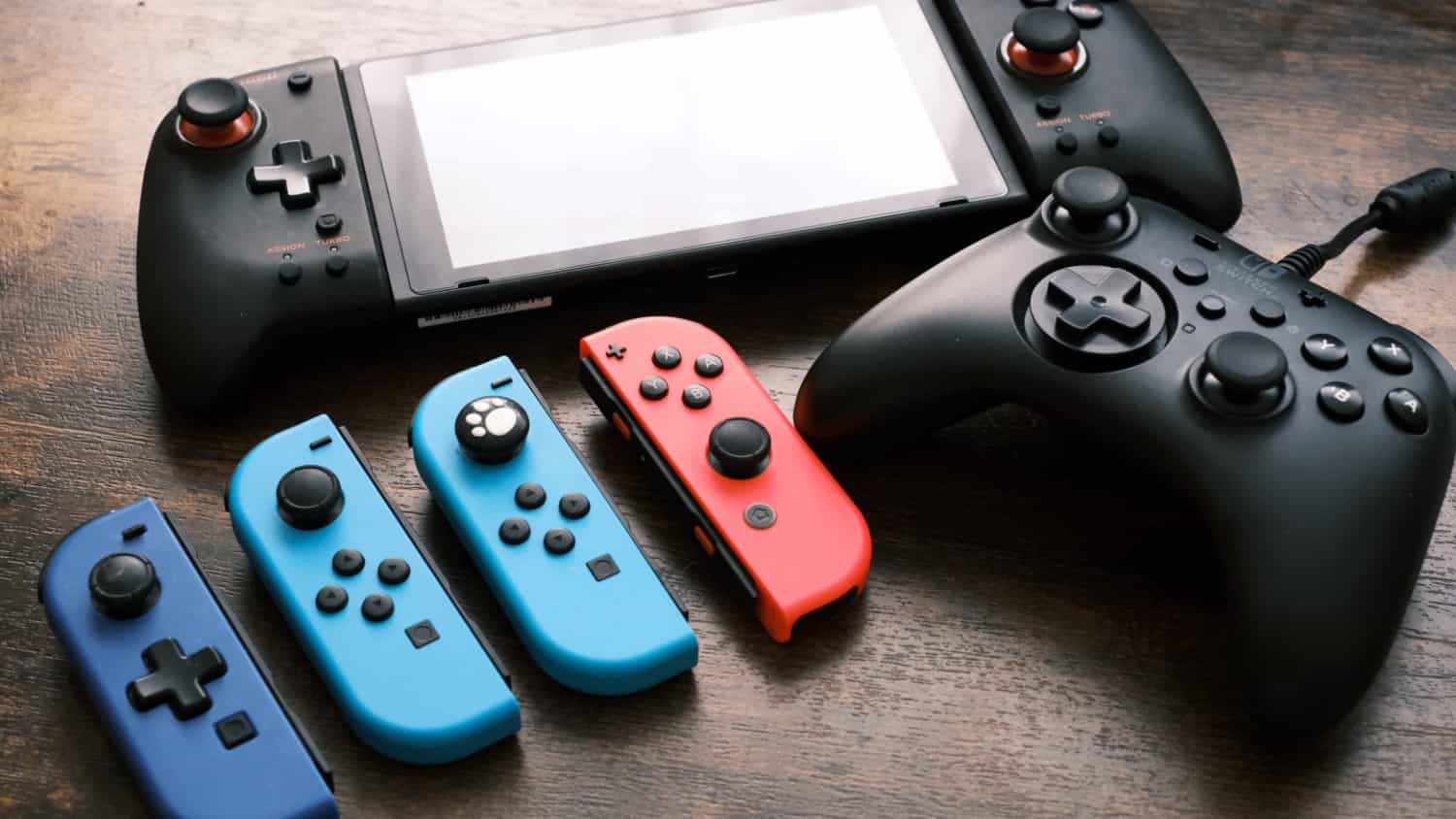 Nintendo Switch のJoy-Conが壊れやすいのか？使い方が悪いのか？コントローラーの買い替えが激しい件
