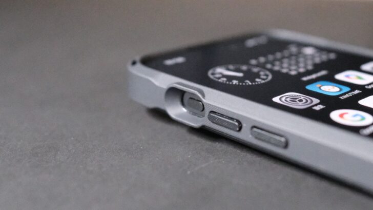 Simplism iPhone 15 Pro [GRAV Solid] 超精密設計 衝撃吸収 ハイブリッドケース の気になる点・要望