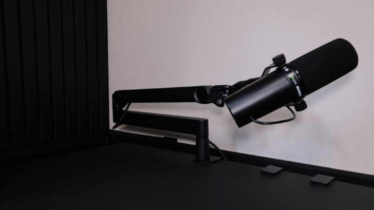 ［3］Elgato Wave Mic Arm Pro
