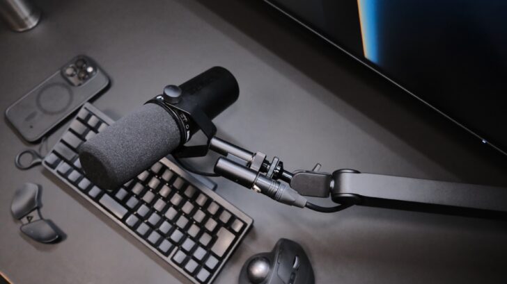 ［3］Elgato Wave Mic Arm Pro