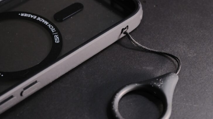 ESR iPhone 15 Pro ケース 特徴