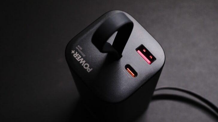 RORRY モバイルバッテリー！合計最大130W出力で巻取り式USB-C
