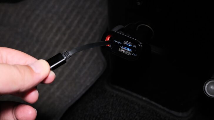 LISEN 車両用 巻き取り式ケーブル内蔵充電器 レビュー