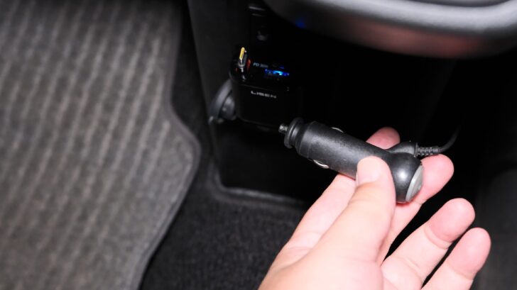 LISEN 車両用 巻き取り式ケーブル内蔵充電器 気になるところ