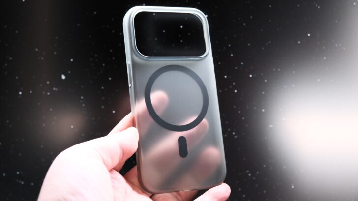Simplism for iPhone MagSafe対応 シルキータッチケース 特徴