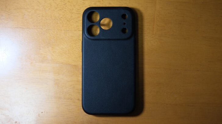 Simplism for iPhone [NUNO] MagSafe対応 背面シリコンレザーケース 特徴
