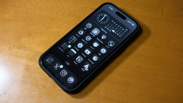 Simplism for iPhone [NUNO] MagSafe対応 背面シリコンレザーケース レビュー