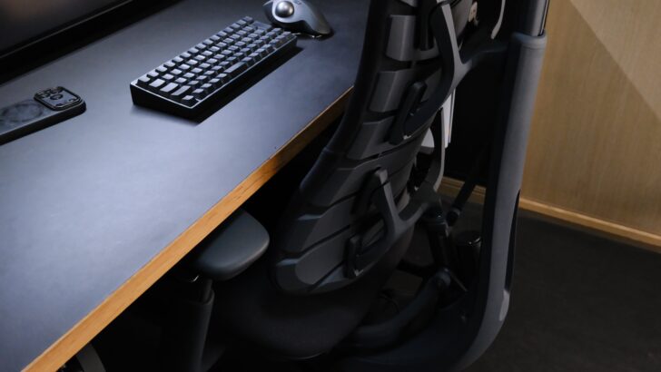 現在はデスクで高さ調節をしている