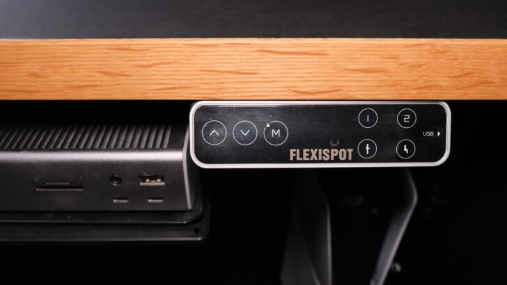 デスクとチェア