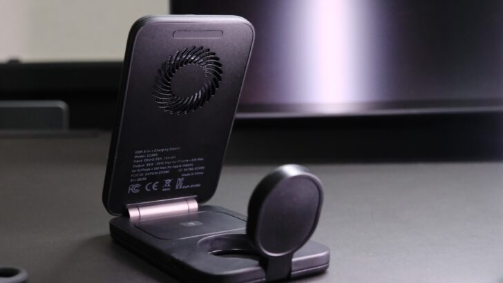 ESR CryoBoost® 折りたたみ式 3-in-1 マグネット充電ステーション（25W）レビュー