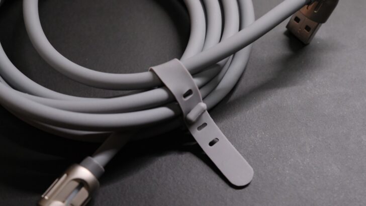 LISEN マルチ充電ケーブル4in1