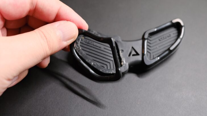 気づいたら土台パーツが外れてました