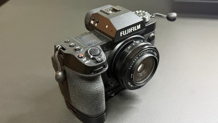 外に持ち出すのはX-H2か