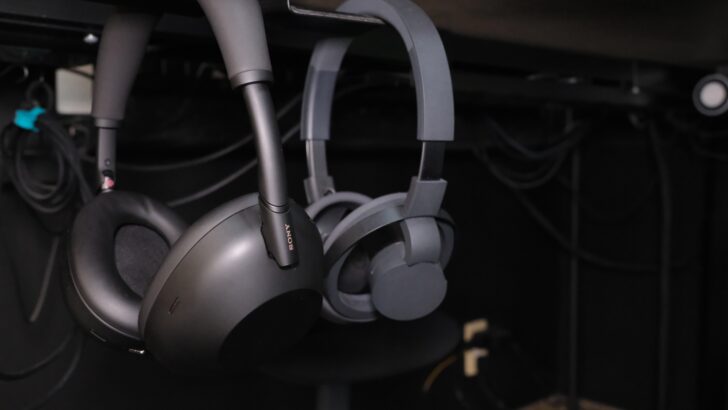 デスク下アイテム