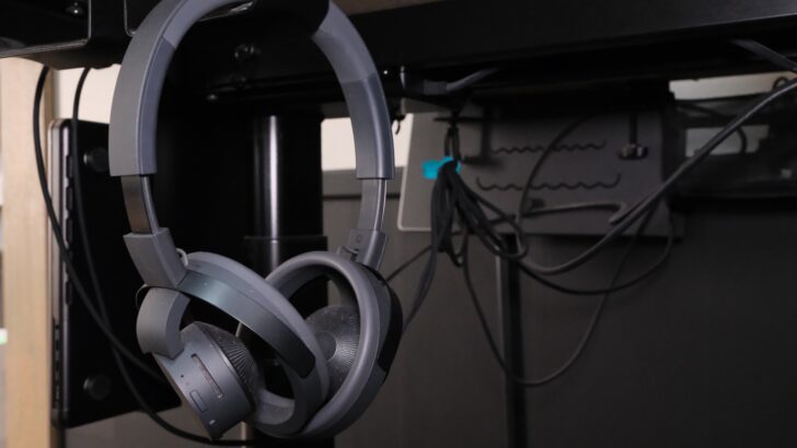 デスク下アイテム