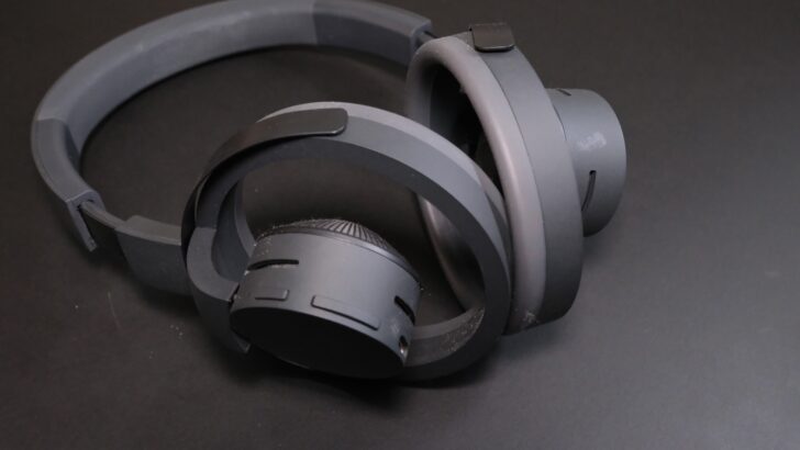 デスク下アイテム