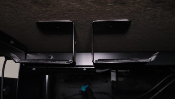 デスク下アイテム