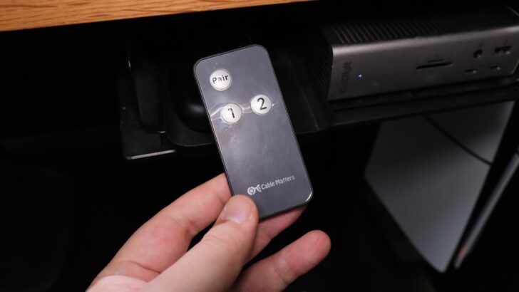 デスク下アイテム